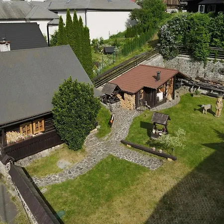 Traditional Cozy Bocanka Feriehus *