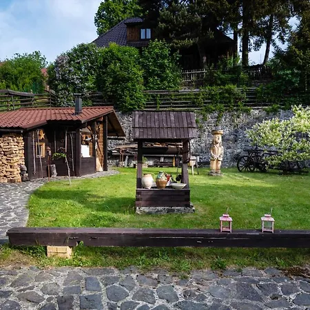 Traditional Cozy Bocanka Feriehus